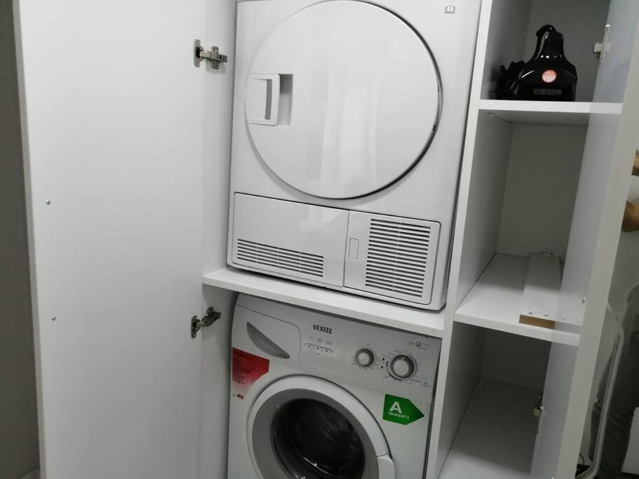 Sisli Apartment, 2 Bedrooms, 250 M Metro, New Modern Residence Istanbul Ngoại thất bức ảnh